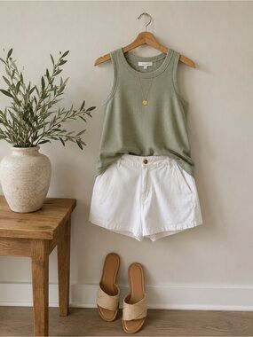 A.N.A. White Twill Shorts | Mid Rise | Size 12 | 3.5" Inseam | Summer